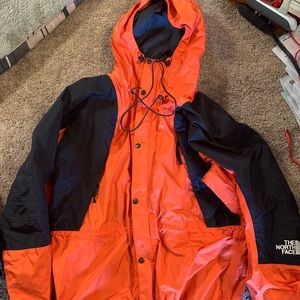 Men’s north face rain jacket XL